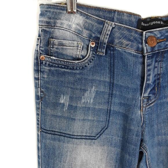 Denim Blue Flared Jeans Mid Rise Juniors Size 3/4 Festival Bohemian Chic Concert - Picture 7 of 11